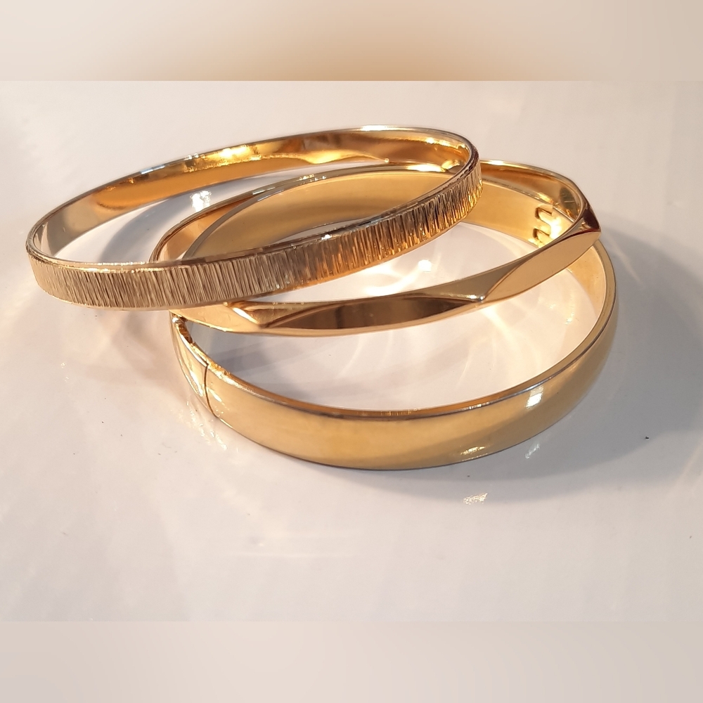 Monet And Other 2 Gold Plate Bangle